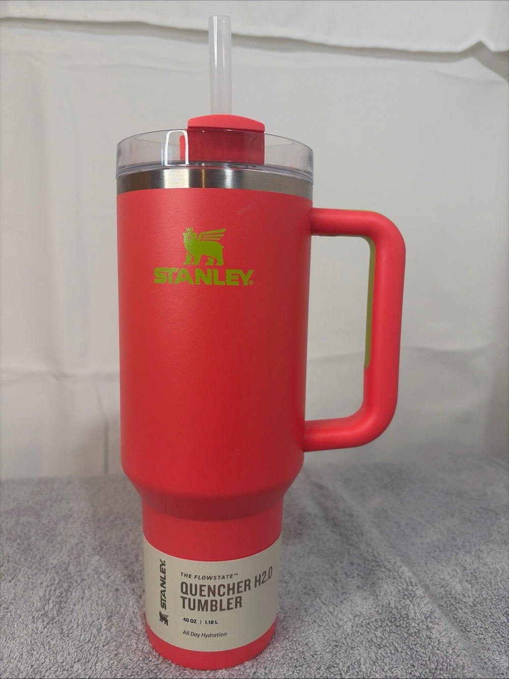 Stanley Quencher H2.0 Flowstate 40oz Tumbler-Hibiscus colorway. Stk#EC0026. New!